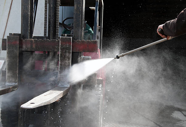 Best Sidewalk and Walkway Pressure Cleaning in Raymond, WI